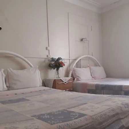 Pensao Galicia Guest house