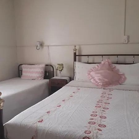 Pensao Galicia Guest house